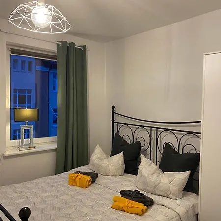 Mieszkanie Z Sofa Xxl